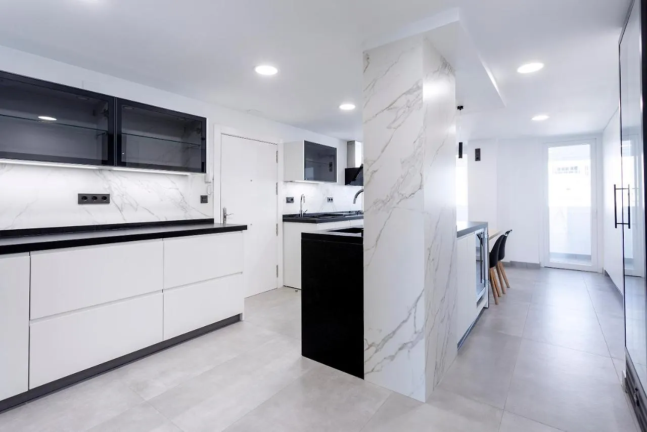 Malagueta Luz By Renthas Apartment Malaga Spain